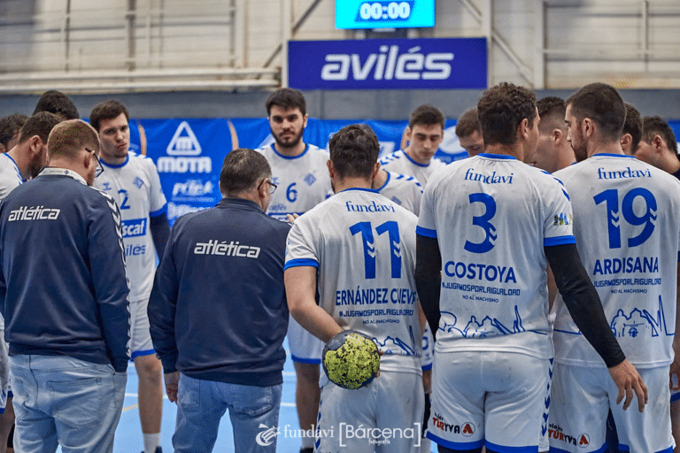 FOTOGRAFÍAS CAFÉS TOSCAF ATLÉTICA Vs FOYELSA BM ARROYO